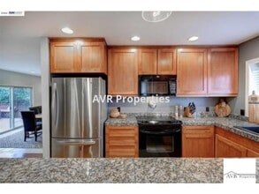 518 Colusa Way in Livermore, CA - Building Photo - Building Photo