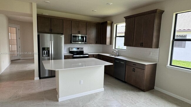 4139 Silver Maple Wy in Vero Beach, FL - Building Photo - Building Photo