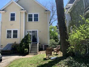 1 Farrell Way in Cambridge, MA - Building Photo - Building Photo