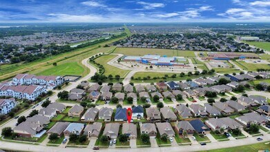 4727 Sheila Dr in Baytown, TX - Building Photo - Building Photo