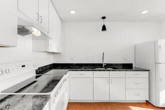 200 Cornell Dr in Albuquerque, NM - Building Photo - Building Photo