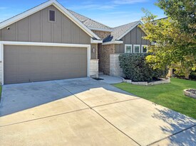 13806 Quiet Fox Ln in San Antonio, TX - Building Photo