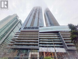 3 Concord Cityplace Wy in Toronto, ON - Building Photo