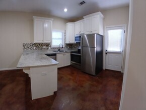 400 Riley Cv in Oxford, MS - Building Photo - Building Photo