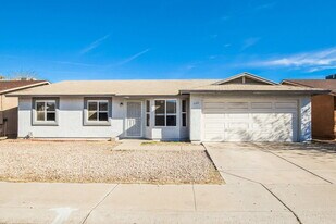6342 W Sonora St in Phoenix, AZ - Building Photo