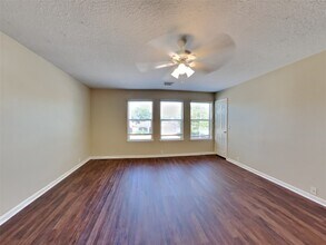 18322 Valiant Brook Ct in Humble, TX - Building Photo - Building Photo