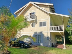 15-1055-1055 Kilika St in Keaau, HI - Building Photo