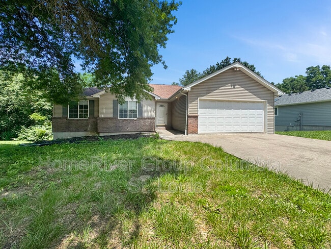 property at 2215 Maricopa Dr