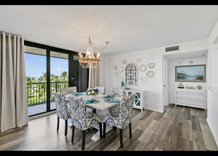 5047 N Highway A1A, Unit Ocean Front in Hutchinson Island, FL - Building Photo - Building Photo