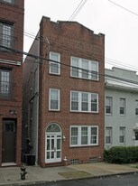 87 Montgomery Ave in Staten Island, NY - Building Photo