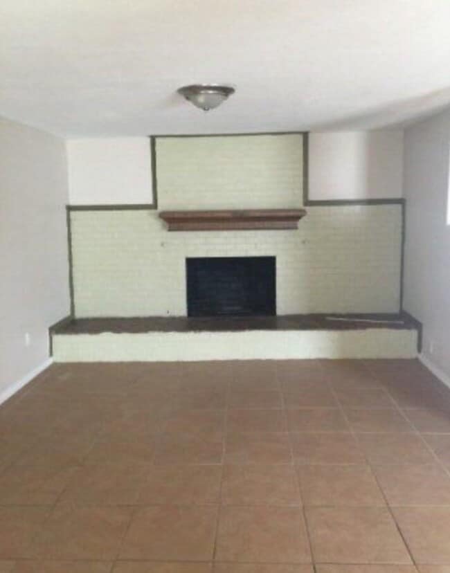 9827 W University Blvd in Odessa, TX - Building Photo - Building Photo