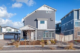 3960 N Quatar Ct in Aurora, CO - Foto de edificio - Building Photo