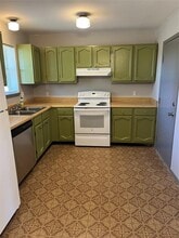 705 Guadalimar St in Lockhart, TX - Building Photo - Building Photo