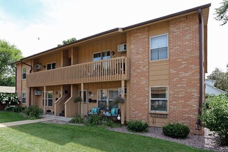 SUNSET APARTMENTS in Wisconsin Rapids, WI - Building Photo - Building Photo