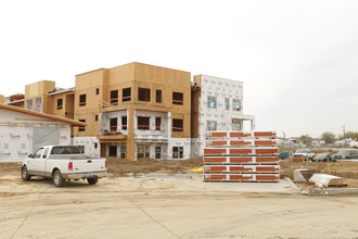 Lantower Legacy Lakes in Lewisville, TX - Building Photo - Building Photo