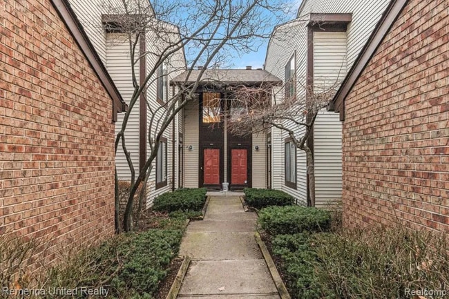 24333 Evergreen Rd in Southfield, MI - Building Photo - Building Photo
