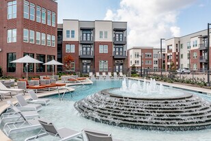 Encore Rise in Conroe, TX - Building Photo