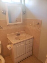 274 Robin St in Bridgeport, CT - Foto de edificio - Building Photo