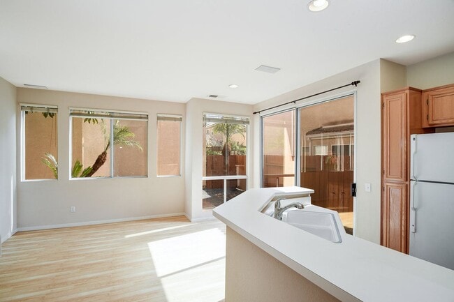 10961 Caminito Arcada in San Diego, CA - Building Photo - Building Photo