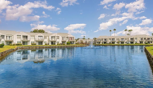 2560 Woodgate Blvd, Unit #207 in Orlando, FL - Building Photo - Building Photo