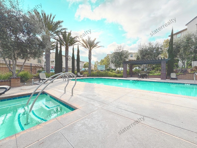 1608 Santa Paulina in San Diego, CA - Building Photo - Building Photo