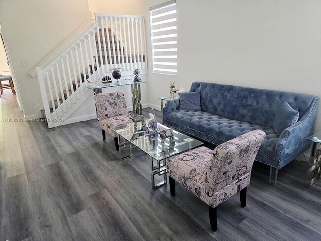 13130 SW 232nd Ter in Princeton, FL - Foto de edificio - Building Photo