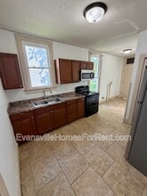 924 SE 6th St in Evansville, IN - Building Photo - Building Photo