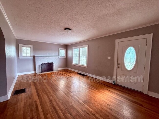 1307 Moss St in Chattanooga, TN - Foto de edificio - Building Photo