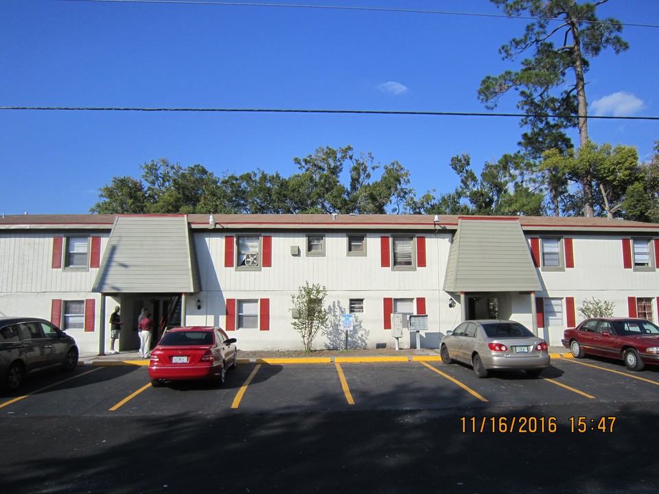 Baywood Apartments in Jacksonville, FL - Foto de edificio