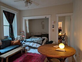 1673 Commonwealth Ave, Unit 5 in Boston, MA - Building Photo