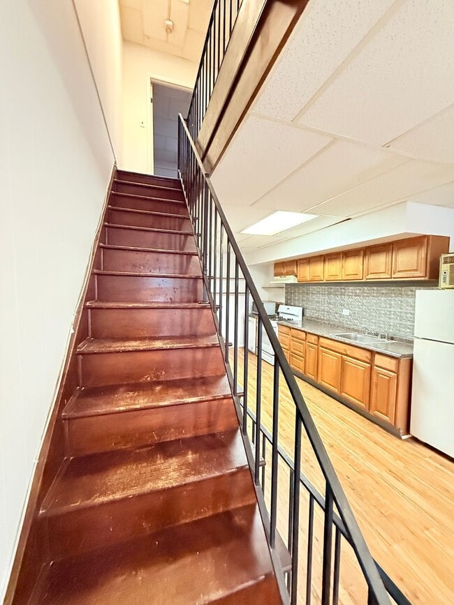 property at 7 W 24th St