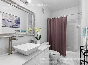 1300 Park W Blvd in Mount Pleasant, SC - Building Photo - Building Photo