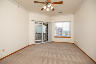 Woodridge Estates in Coralville, IA - Building Photo - Interior Photo