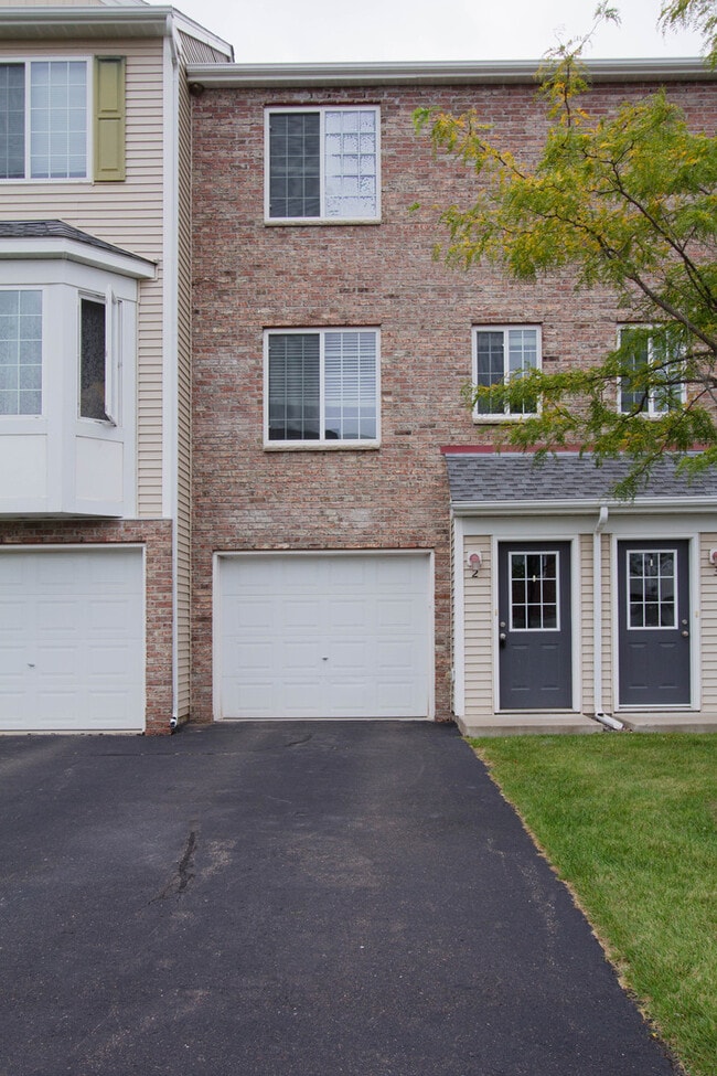 property at 4948 Emmit Dr N