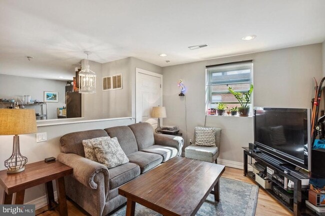 2024 S 12th St in Philadelphia, PA - Building Photo - Building Photo