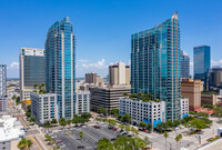 Skypoint Condominiums in Tampa, FL - Building Photo - Building Photo