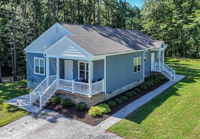 220 Curry Dr in Williamsburg, VA - Building Photo - Building Photo