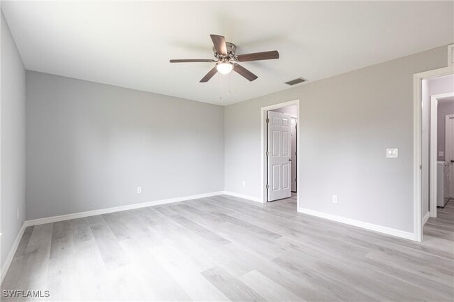 2806 31st St W