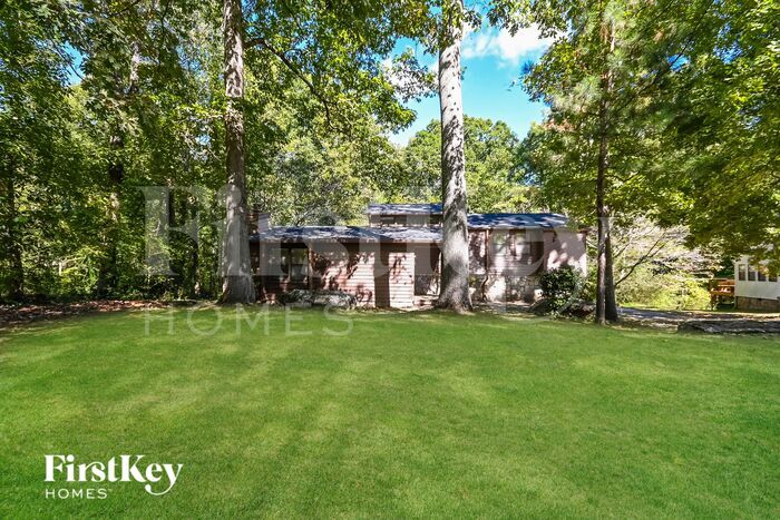 6829 Ivy Log Dr SW in Austell, GA - Building Photo