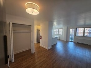 7100 JFK Blvd E in Guttenberg, NJ - Foto de edificio - Building Photo