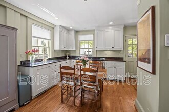 55 Gadsden St in Charleston, SC - Building Photo - Building Photo