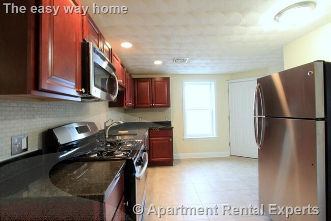 6 Douglass St in Cambridge, MA - Building Photo - Building Photo