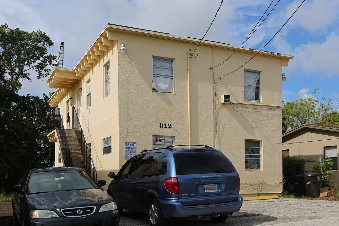 812 19th St in West Palm Beach, FL - Building Photo