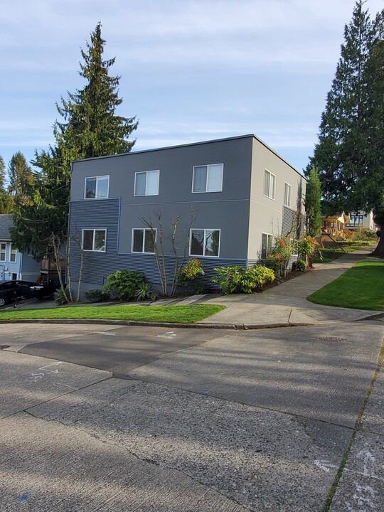 6216 Linden Ave N, Unit A in Seattle, WA - Foto de edificio