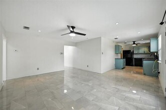 2109 Jeannette Ct in Arlington, TX - Building Photo - Building Photo