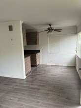 2140 Beachwood Dr in Los Angeles, CA - Building Photo - Building Photo
