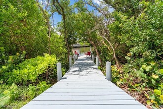 10440 Yacht Basin Dr in Placida, FL - Foto de edificio - Building Photo