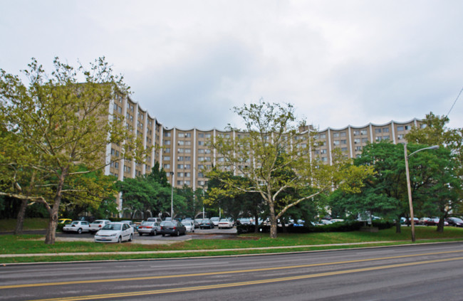 The Lakewoods Apartments photo'