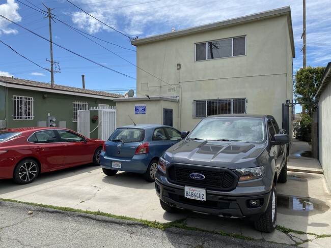 4862 S Centinela Ave in Los Angeles, CA - Building Photo - Building Photo