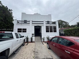 4028 SW 11th St in Coral Gables, FL - Building Photo